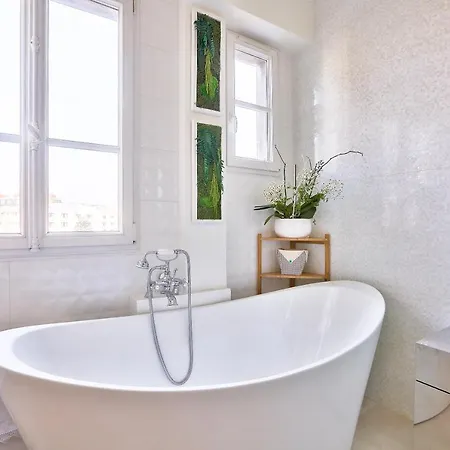 Superb Ideally Located 10th Arr Διαμέρισμα Παρίσι
